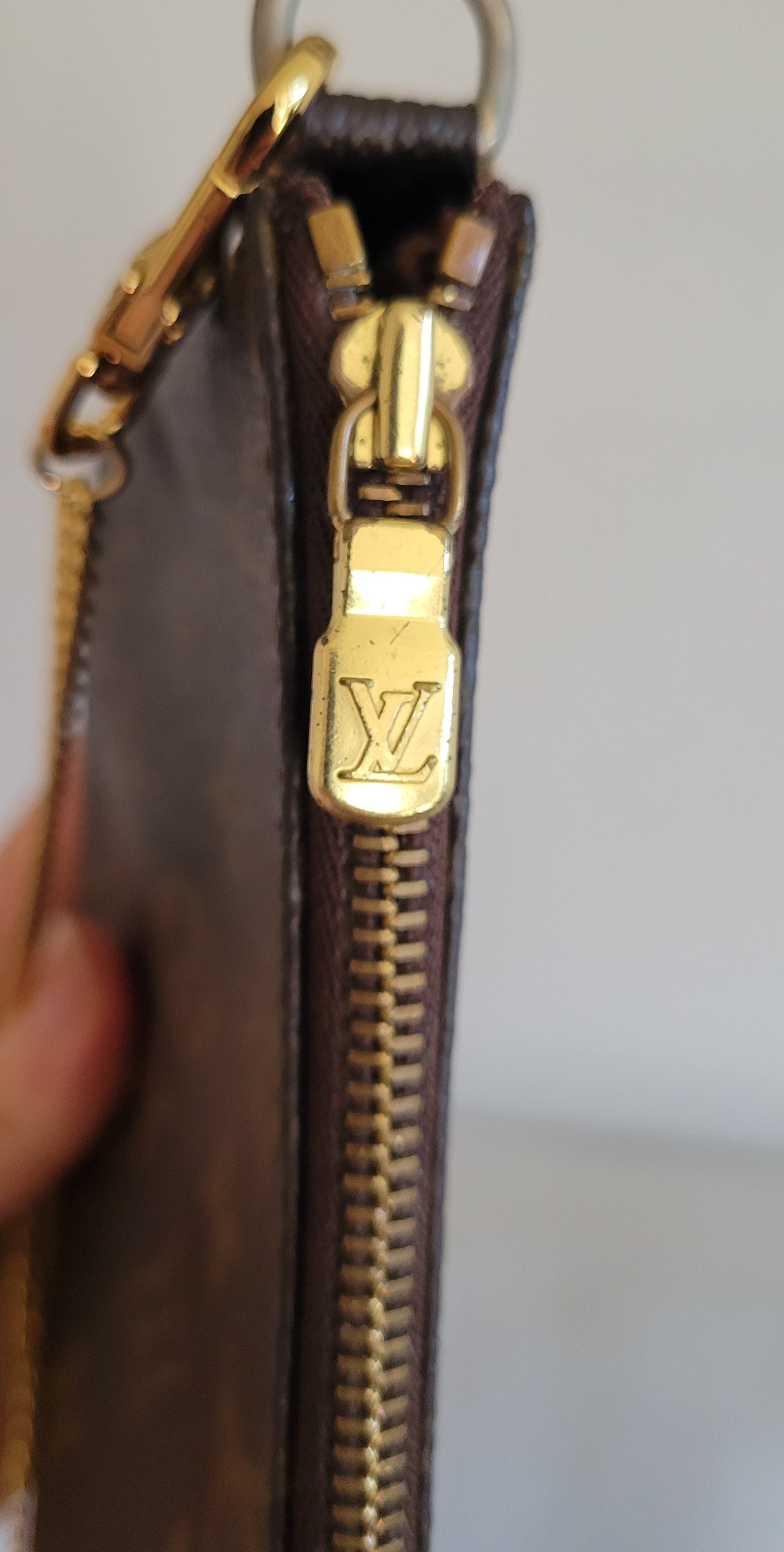 💯% Authentic Louis Vuitton Monogram Pochette!!!