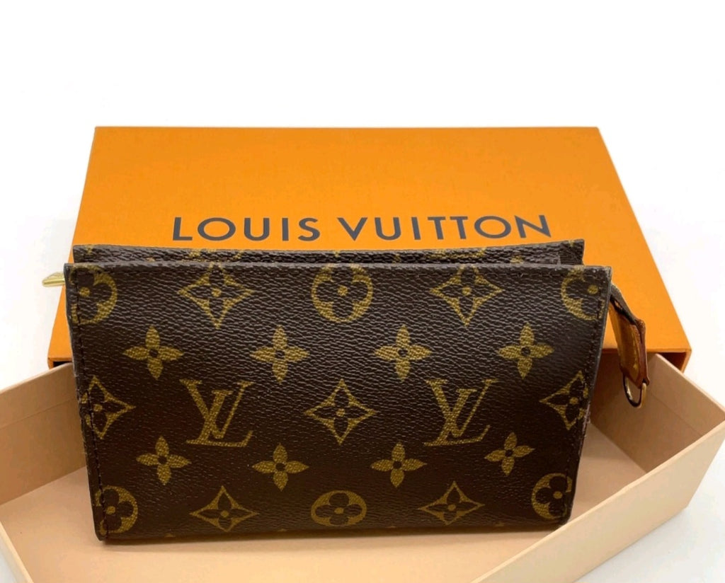 100% Authentic Louis Vuitton Monogram Pouch!!!