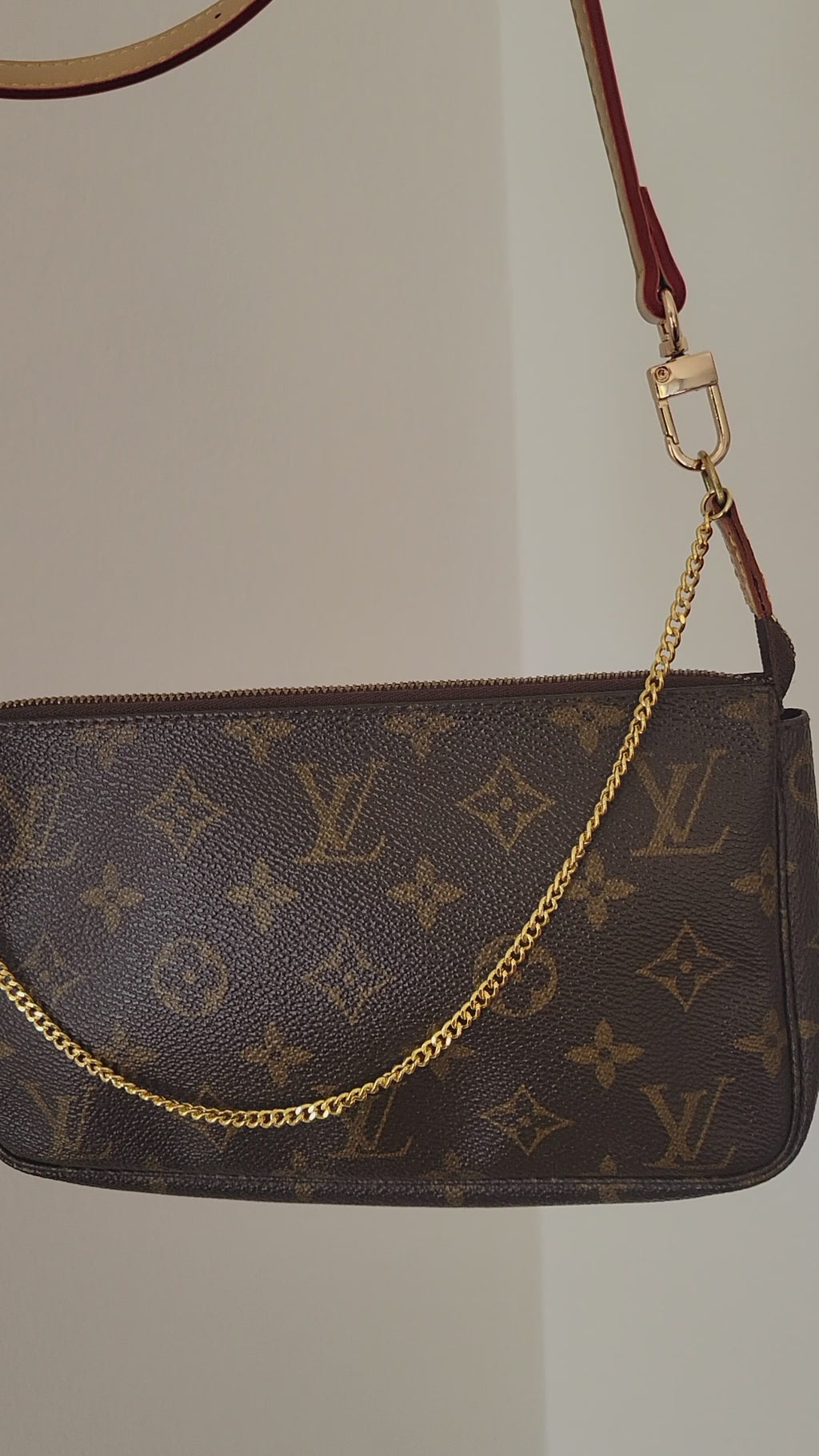 💯% Authentic Louis Vuitton Monogram Pochette!!!