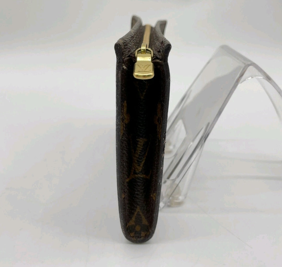 100% Authentic Louis Vuitton Monogram Pouch!!!