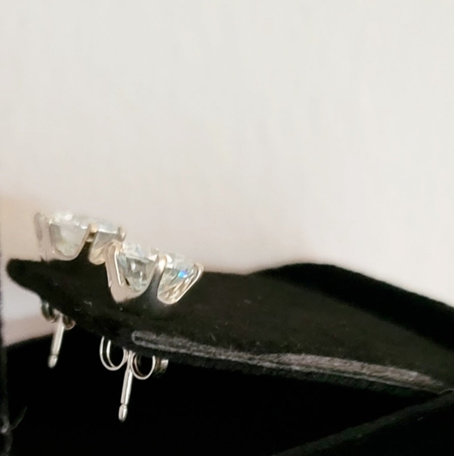 New 4ct Certified Moissanite Stud Earrings!