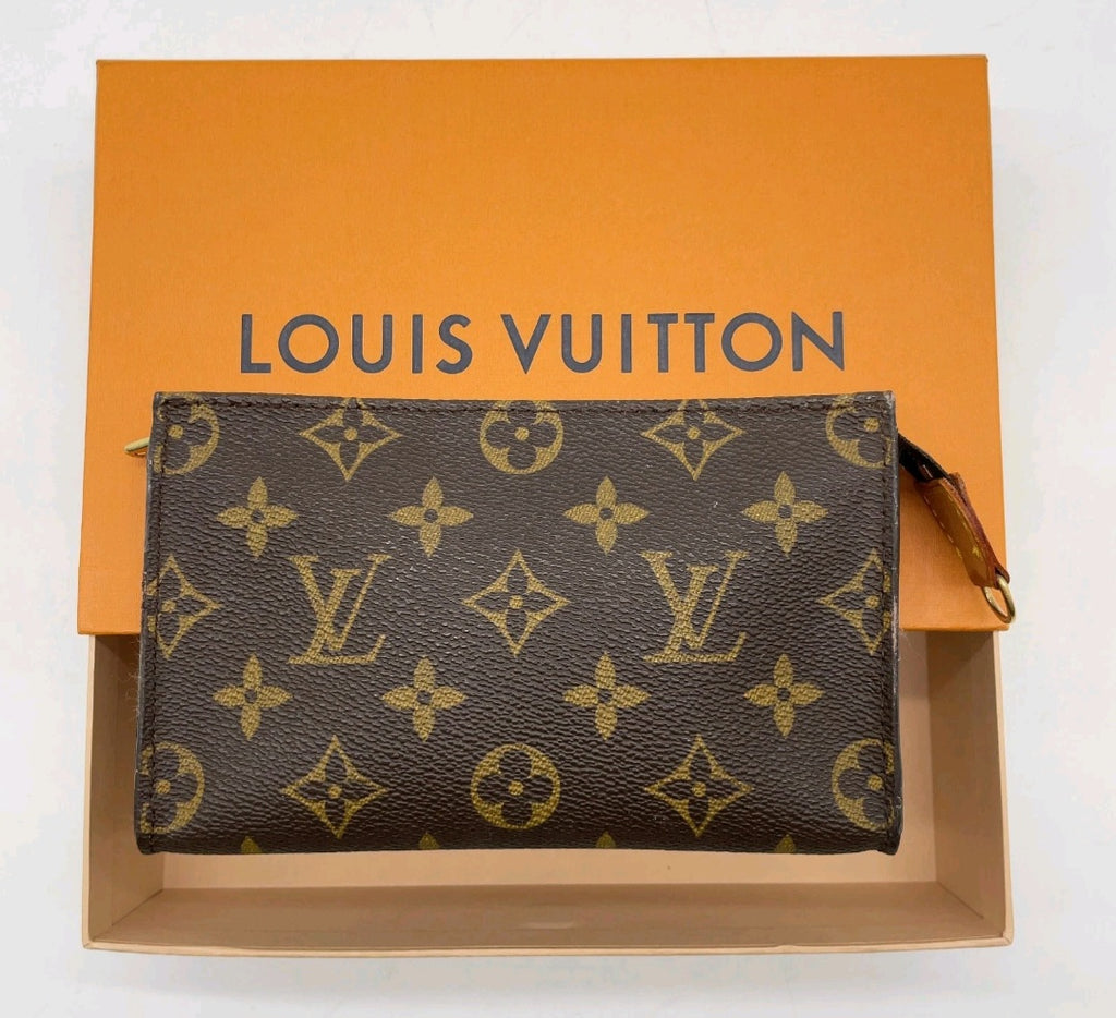 100% Authentic Louis Vuitton Monogram Pouch!!!