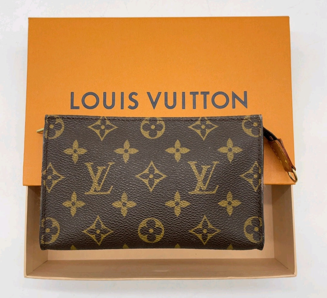 100% Authentic Louis Vuitton Monogram Pouch!!!