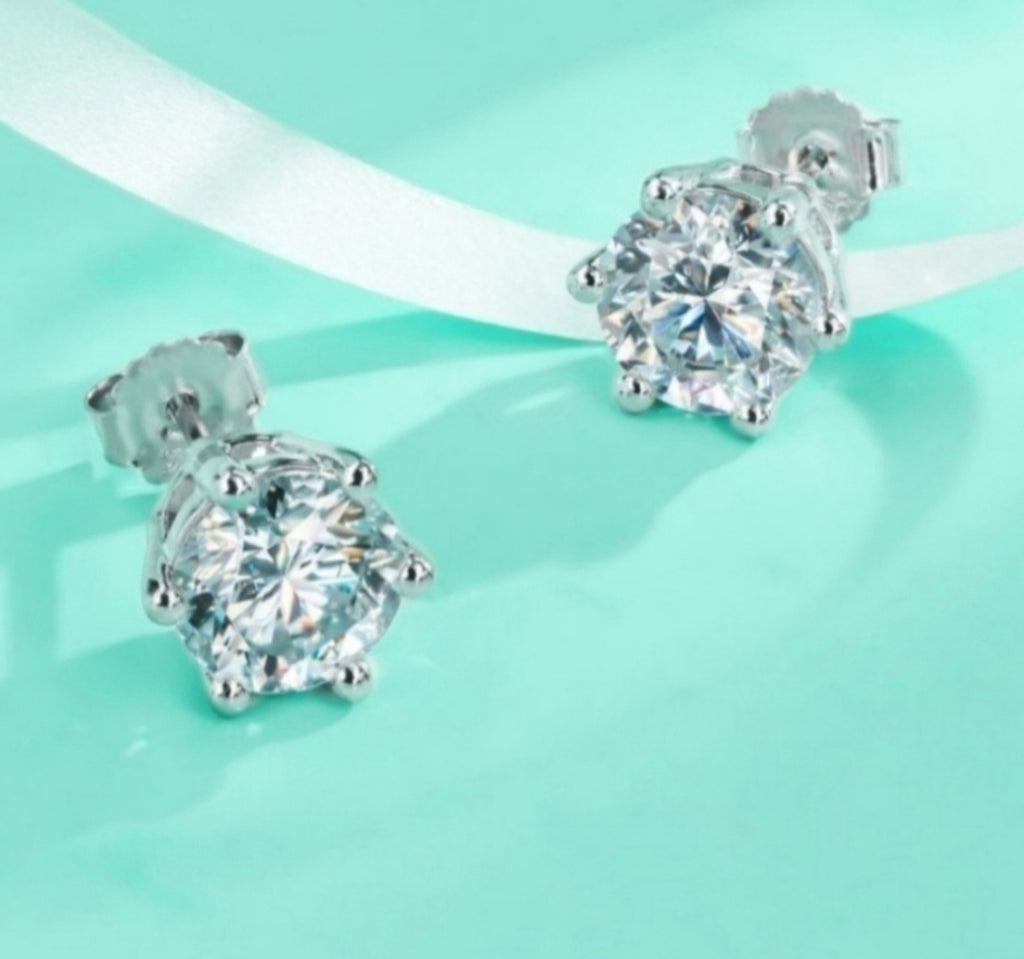 New 2ct Certified Moissanite Stud Earrings