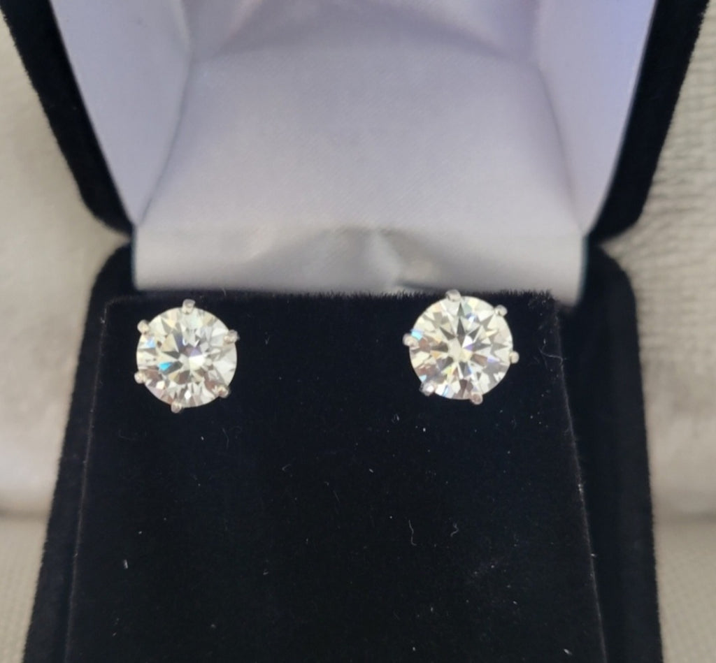 New 2ct Certified Moissanite Stud Earrings!